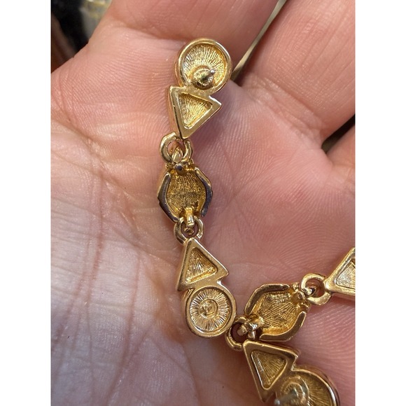 Vintage Swarovski Earrings Rhinestone Dangle Gold Tone Swan Pierced Crystal - Picture 3 of 5